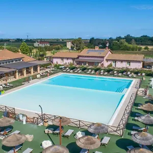 Aparthotel Fattoria Palazzeta - Pet & Family Friendly, Cecina (Livorno)
